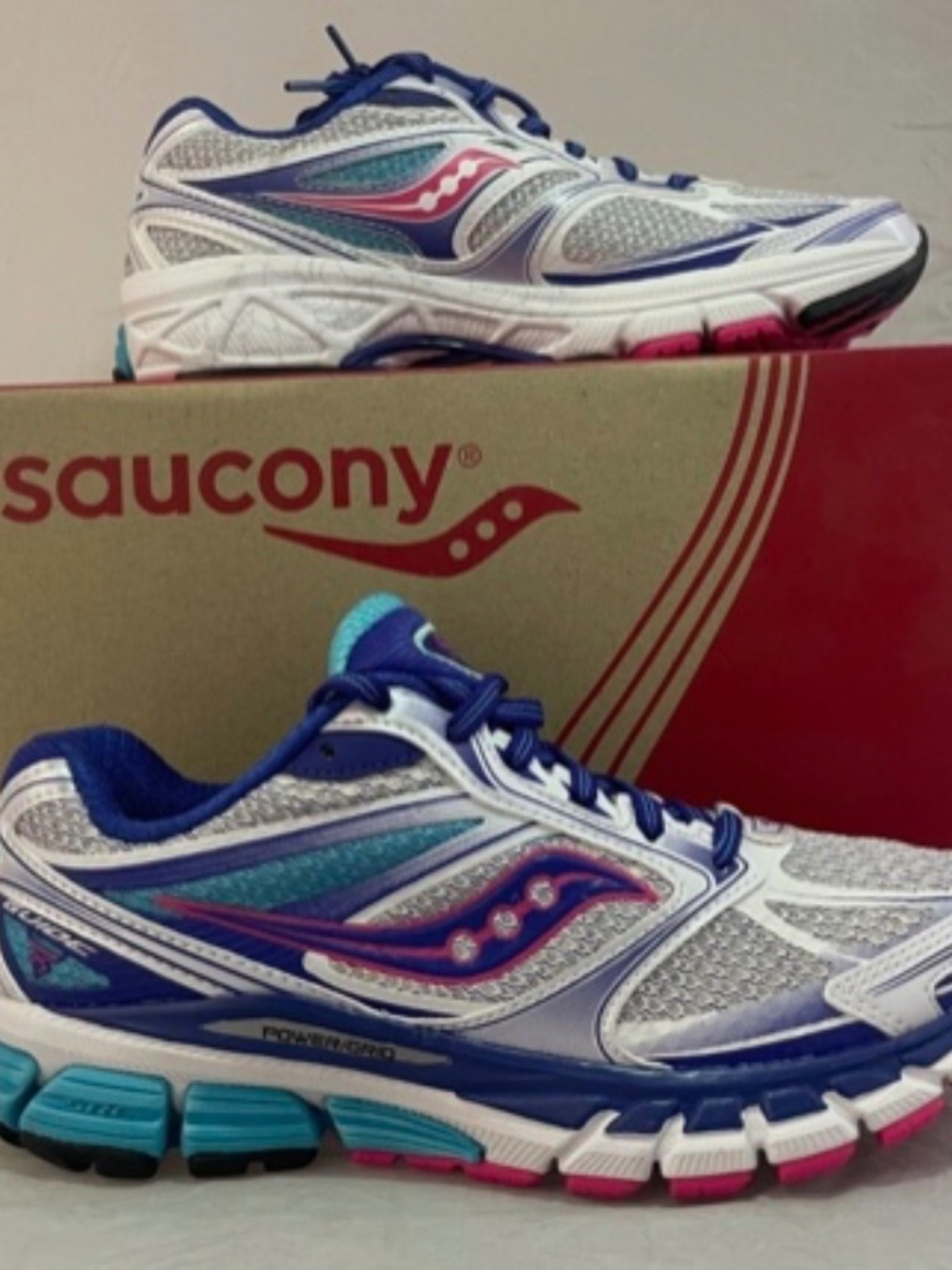 SAUCONY pro-grid 8 womens size 9 running shoe